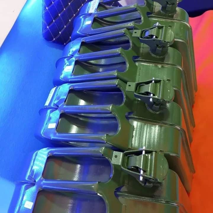 Portable Fuel Jerry Can/ Fuel Tank Steel Tank - Image 8