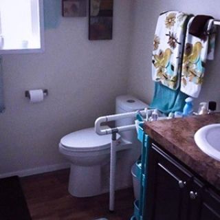 Foldable & flip up arm grab bar rail for bathroom/toilet with textured grip. - Image 5