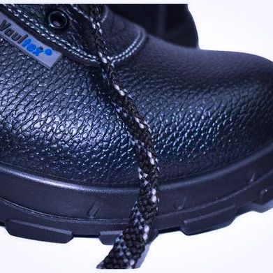 Vaultex safety shoe - Image 8