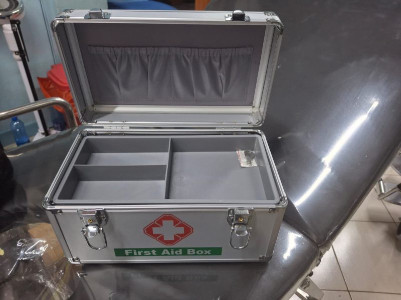 First Aid Kit First Aid Box Storage Box Household Portable Handle Medical Storage Box Medical Box First Aid Box 11.8/13.7/14.7 Inch (metal Material) First Aid Kits (Color : A, Size : S - Image 5