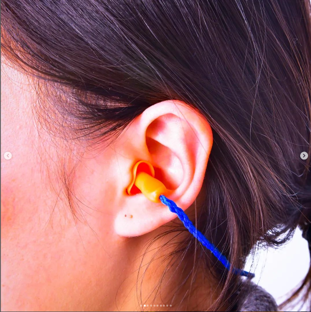 Silicone Earplugs With Strings - Image 2