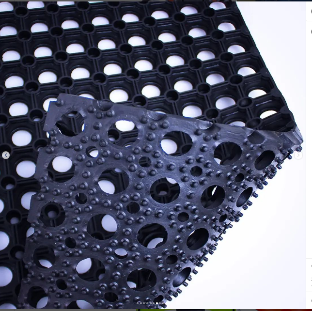 Hollow Rubber Anti- Slip Mat - Image 2