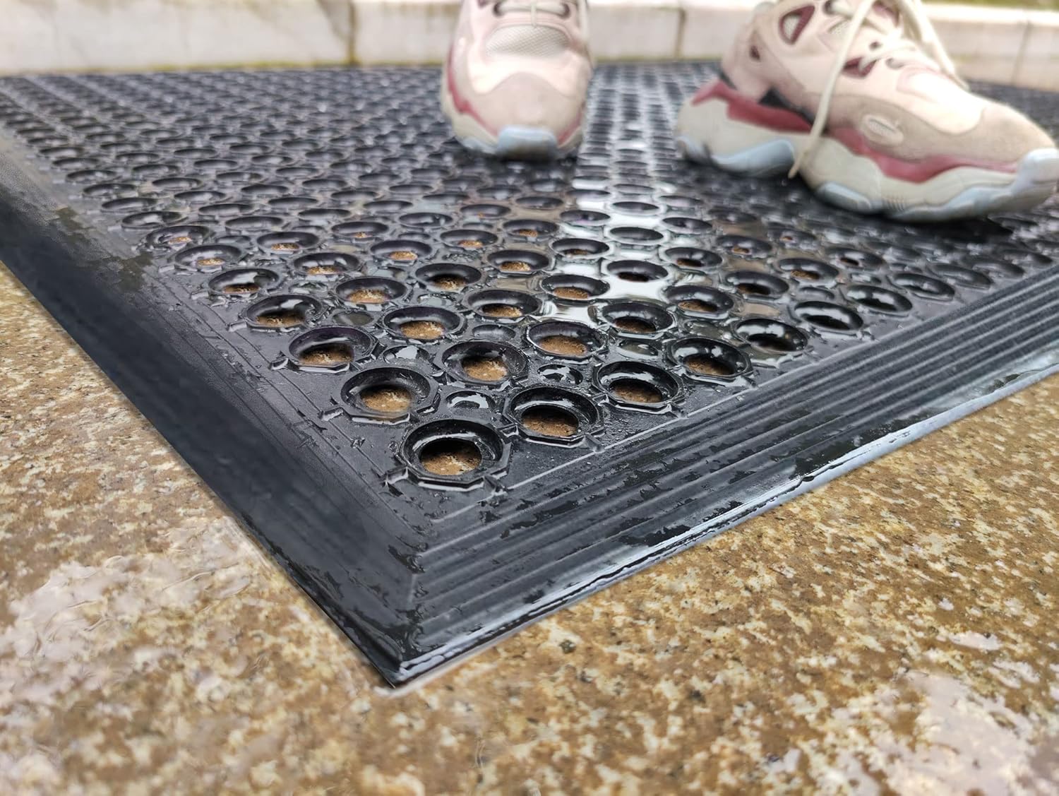 Outdoor Rubber Drainage Floor Mat - Image 7