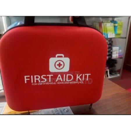 18 Essentials First Aid Kit - 10 persons