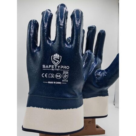 SAFETY PRO Oil and Chemical Resistant Gloves