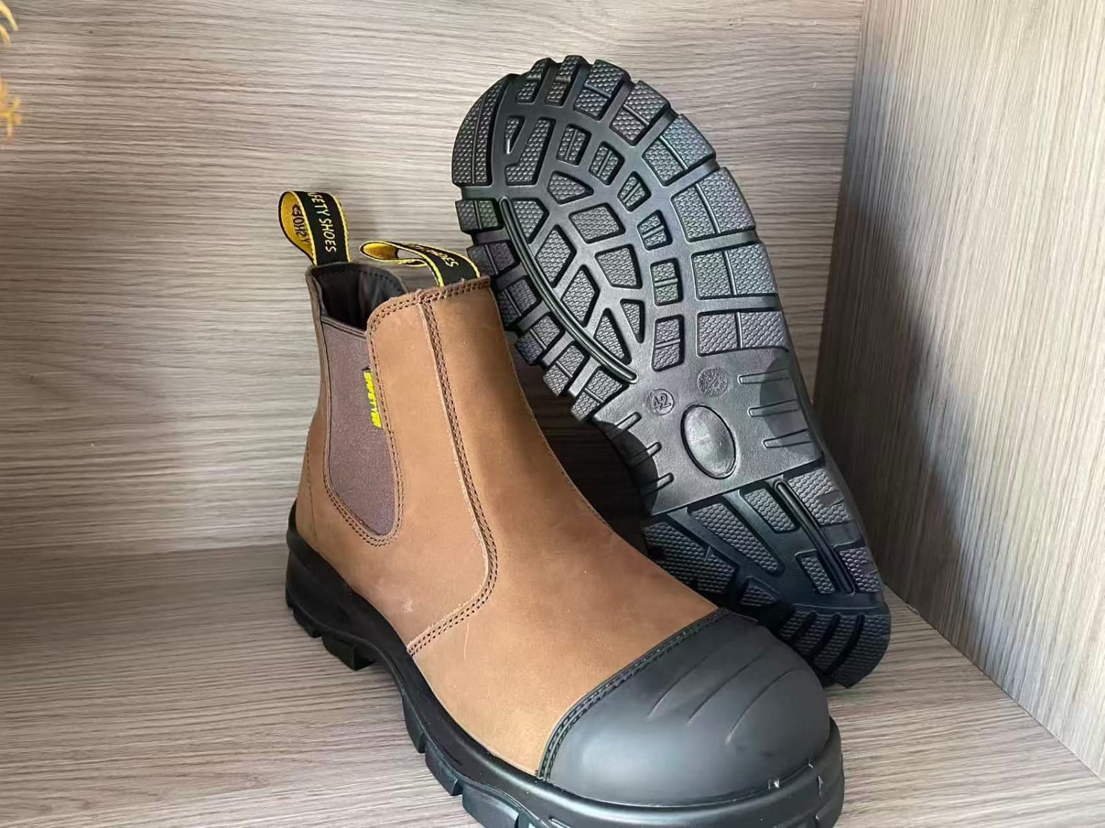Heavy Duty Chelsea Safety Boots