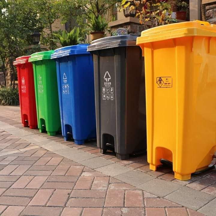 Heavy Duty Plastic Wheelie Bin with Foot Pedal - Image 2
